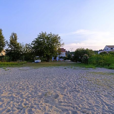 Cavos Sunrise Beach Apartments Kavos Ngoại thất bức ảnh