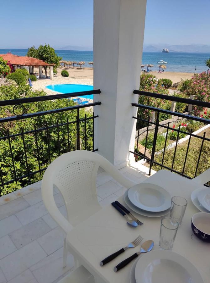 Cavos Sunrise Beach Apartments Kavos Ngoại thất bức ảnh