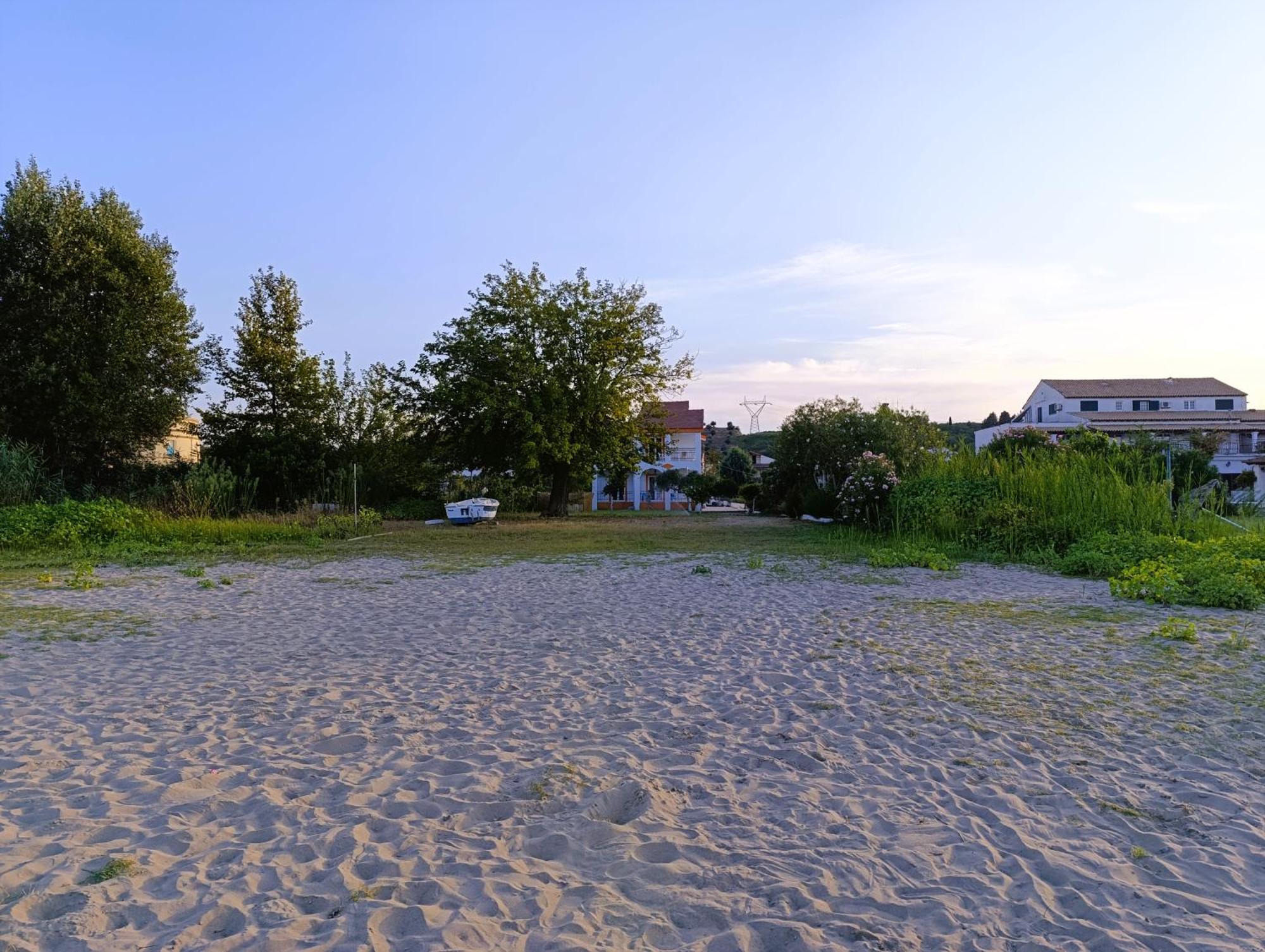 Cavos Sunrise Beach Apartments Kavos Ngoại thất bức ảnh